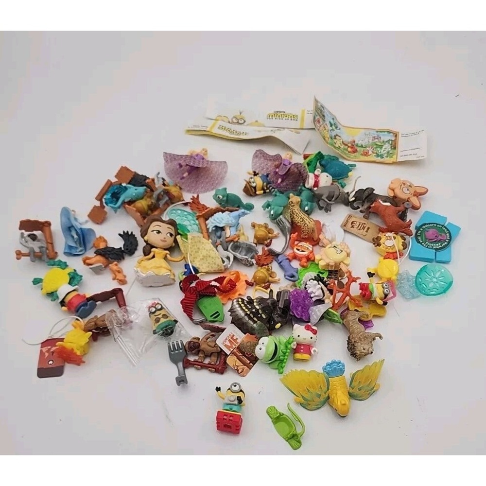 Huge‎ lot of Kinder Surprise toys
